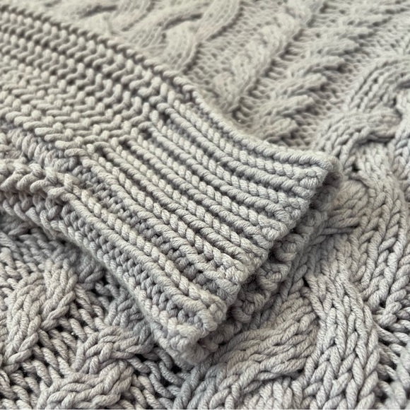 Garage Cable Knit Cropped Sweater - Picture 2 of 5